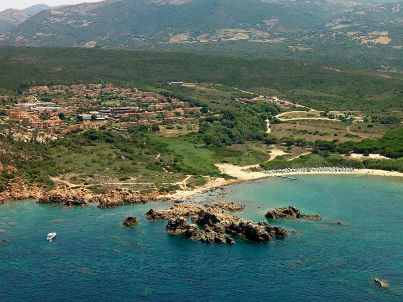 Calarossa Sardinia Apartments Isola Rossa Extérieur photo